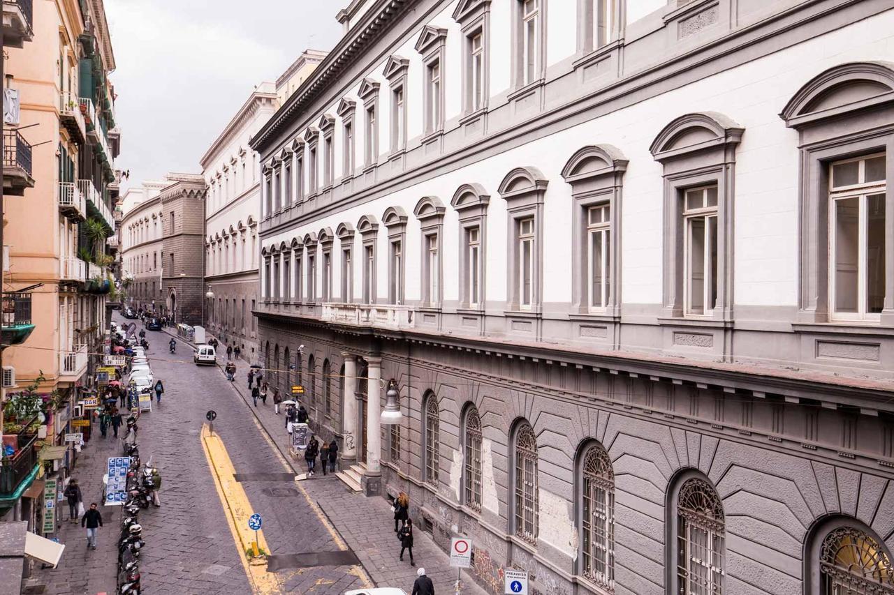B&B Dolcevita Napoli Extérieur photo