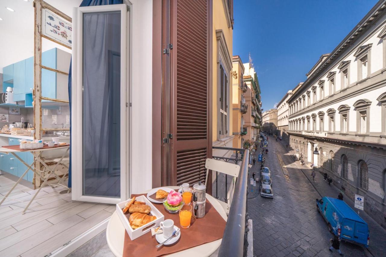 B&B Dolcevita Napoli Extérieur photo