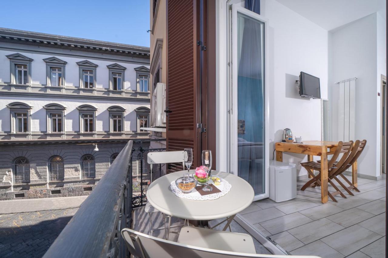 B&B Dolcevita Napoli Extérieur photo